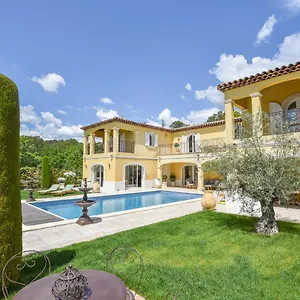  Bed & Breakfast Sulis France